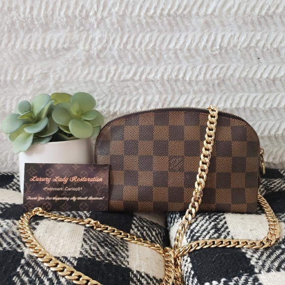 Louis Vuitton Handbags - Auth Louis Vuitton Damier Ebene Pouch Crossbody
